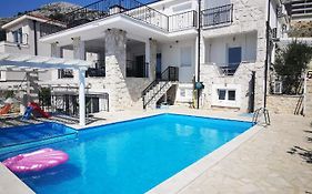Villa Bosna Near Dubrovnik Very Beautiful Villa Entirely Privatized Swimming Pool, Jacuzzi, Sauna, Billiard, Ping-Pong